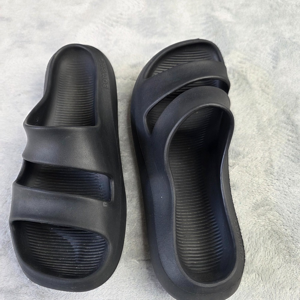 Bombas Youth Friday Slides Waterproof Lightweight Sandals Size 12/13